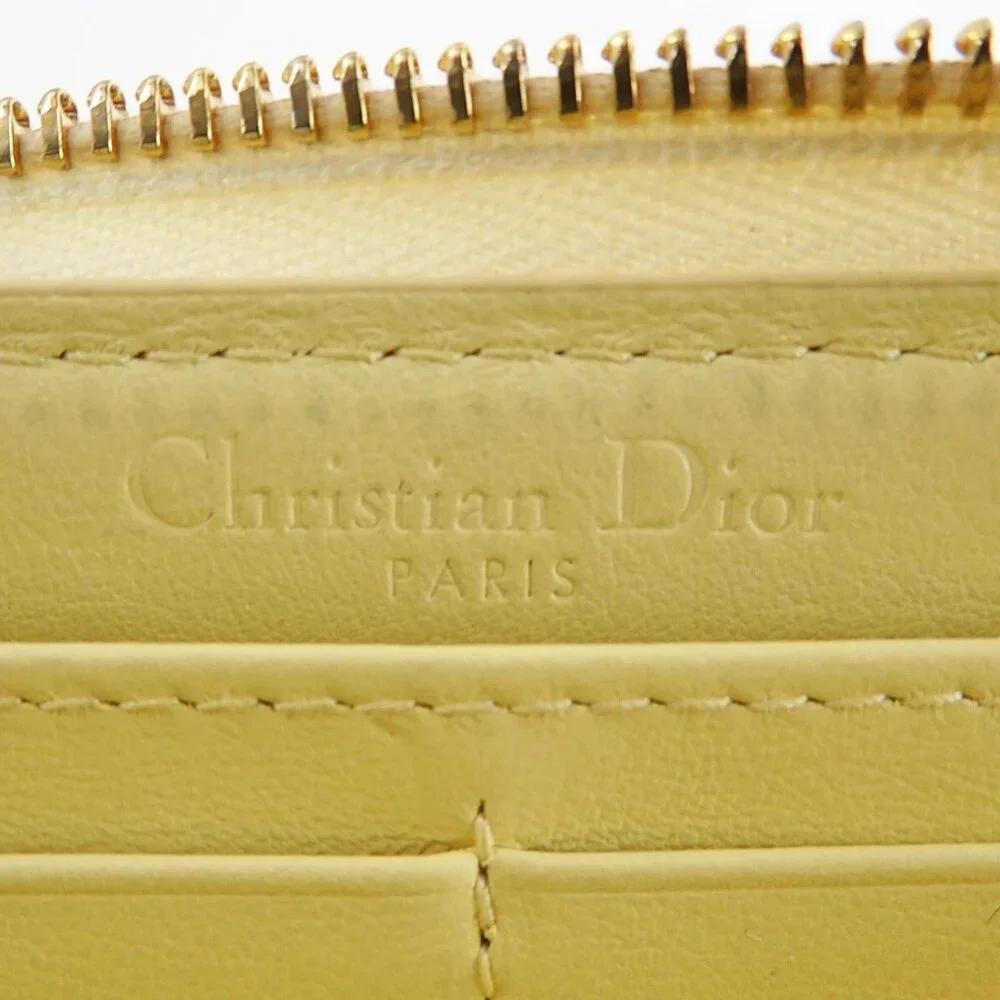 💛CHRISTIAN DIOR Lady Dior Ivory Quilted Long Wallet💛